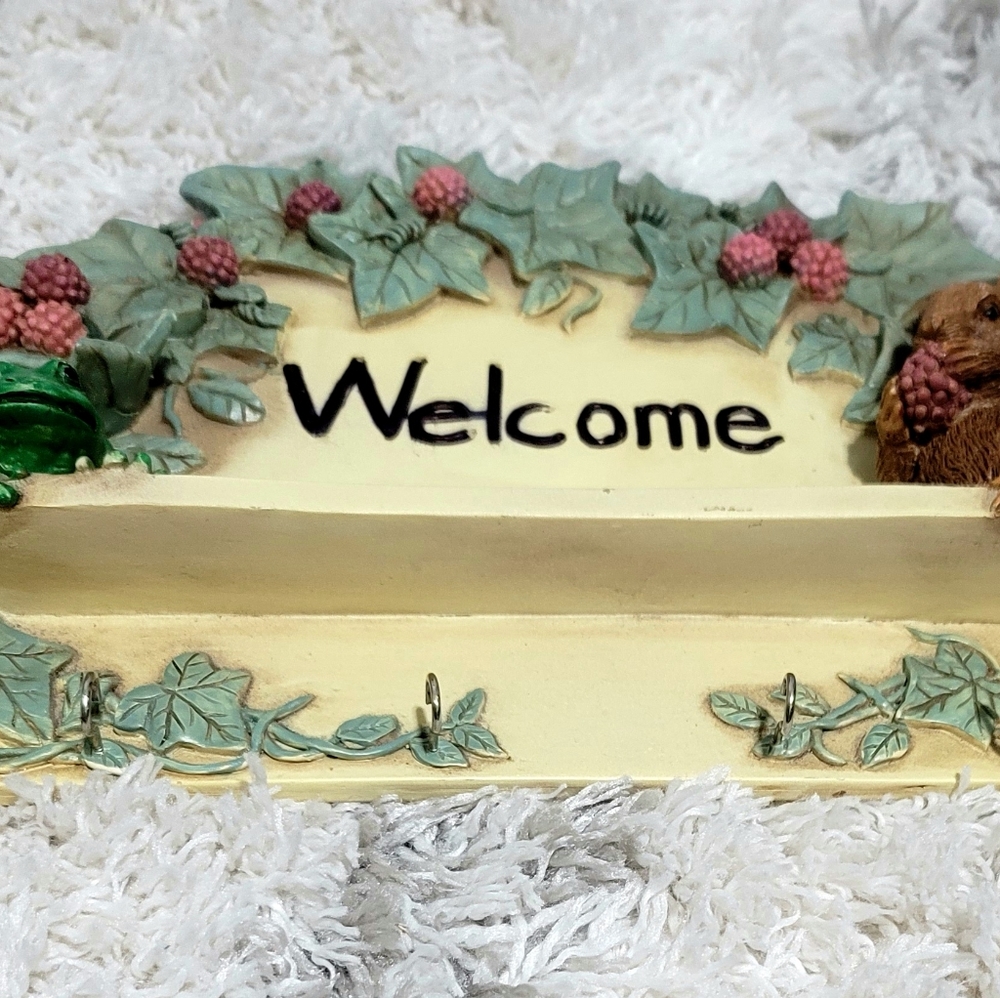 Welcome Canvas Wall Sign 3 Hooks
